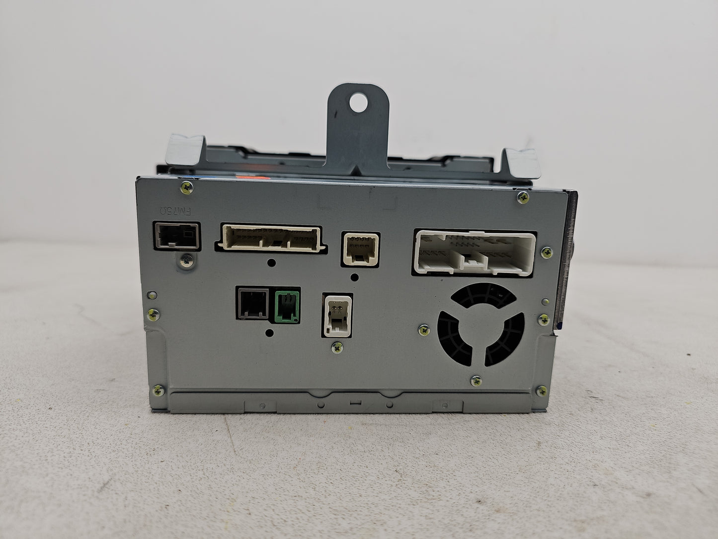 Radio - DAB/CD Player, Display screen + Facia  5