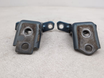 LH Front Door Hinge Pair  5