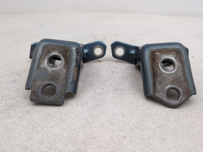 LH Front Door Hinge Pair  5