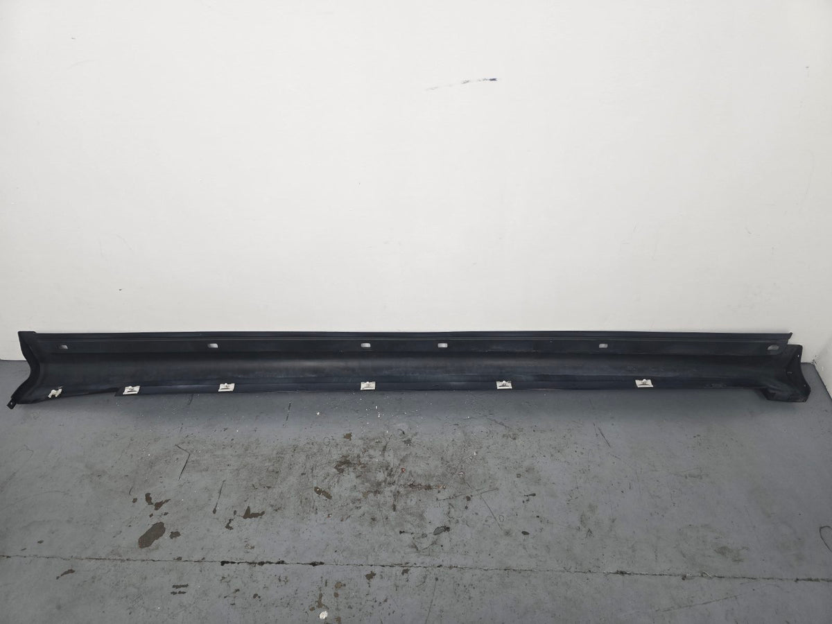 Side Skirt RH 5
