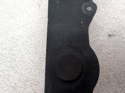 Bonnet Hinges 11