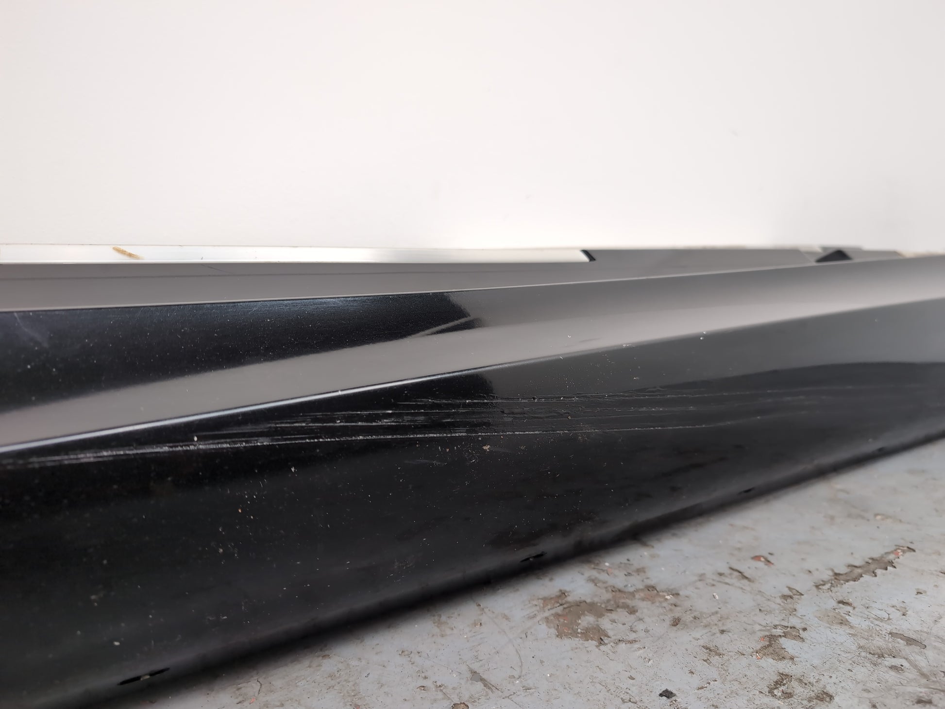 Side Skirt LH 5