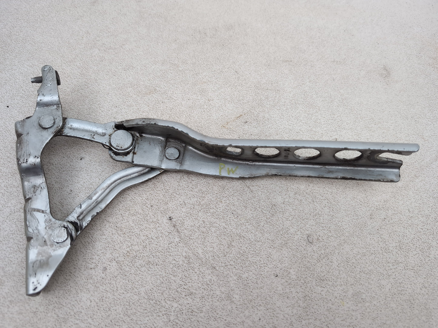 Bonnet Hinge LH 5