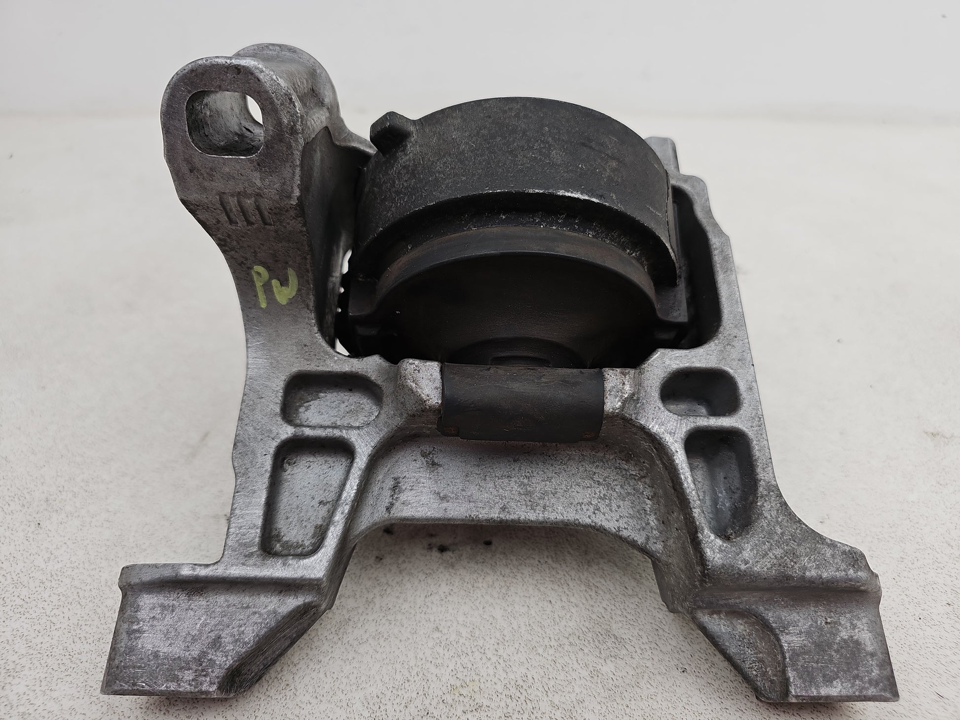 Engine Mounting RH 5