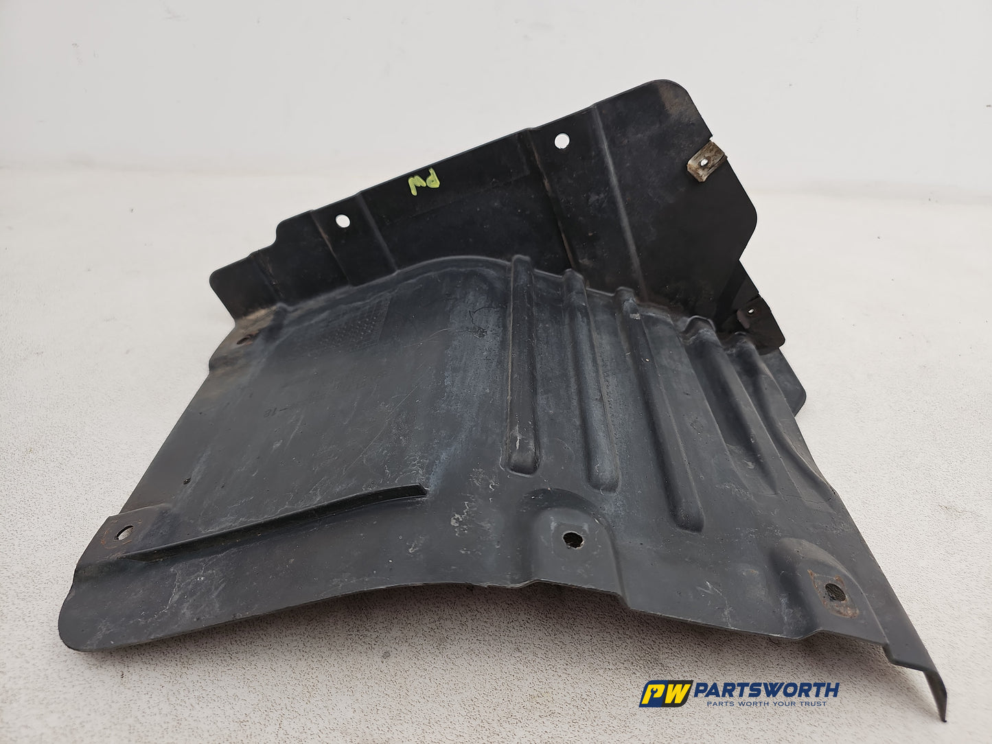 Moulding Wheel Arch Front RH 5