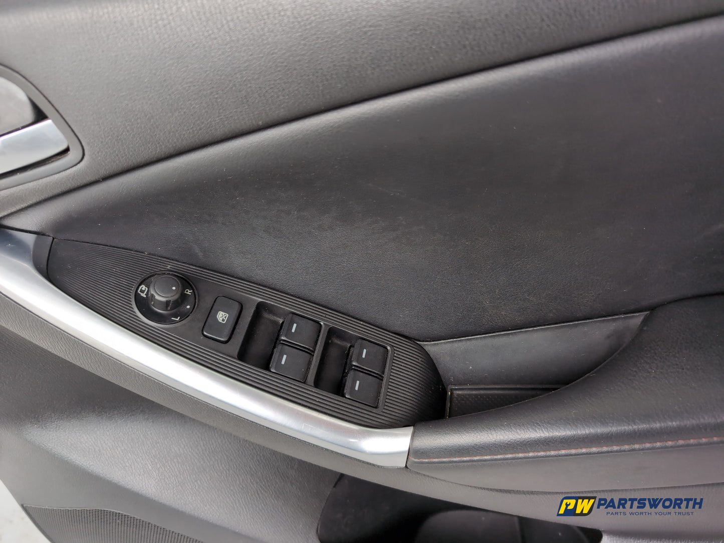 Door Front RH 11