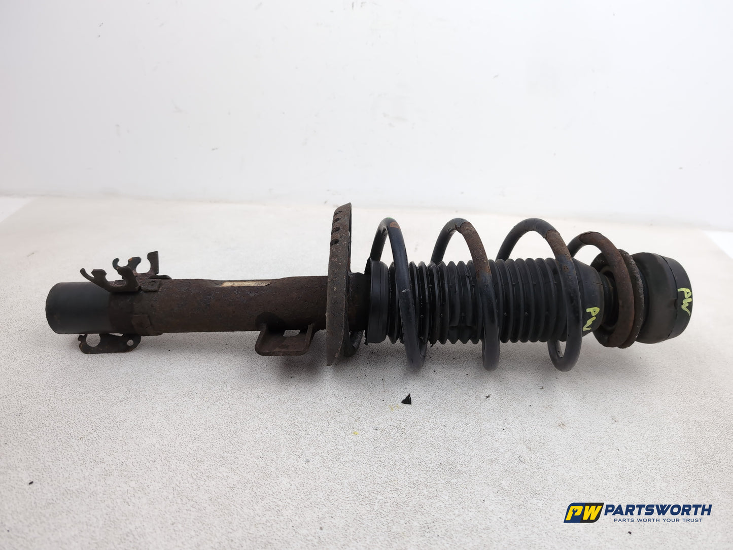 FRONT RIGHT SUSPENSION LEG STRUT HUB 5