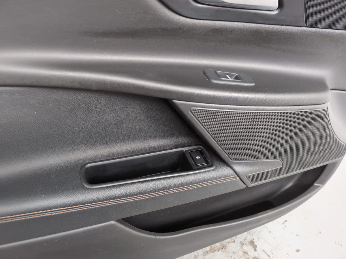 Door Front LH 10