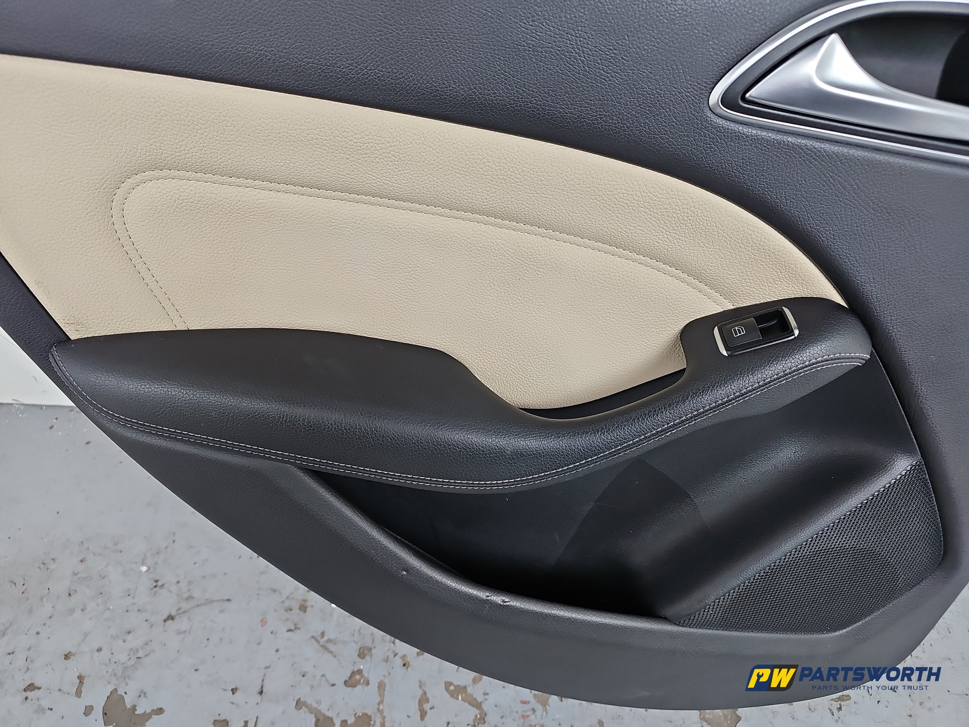Door Rear LH 11
