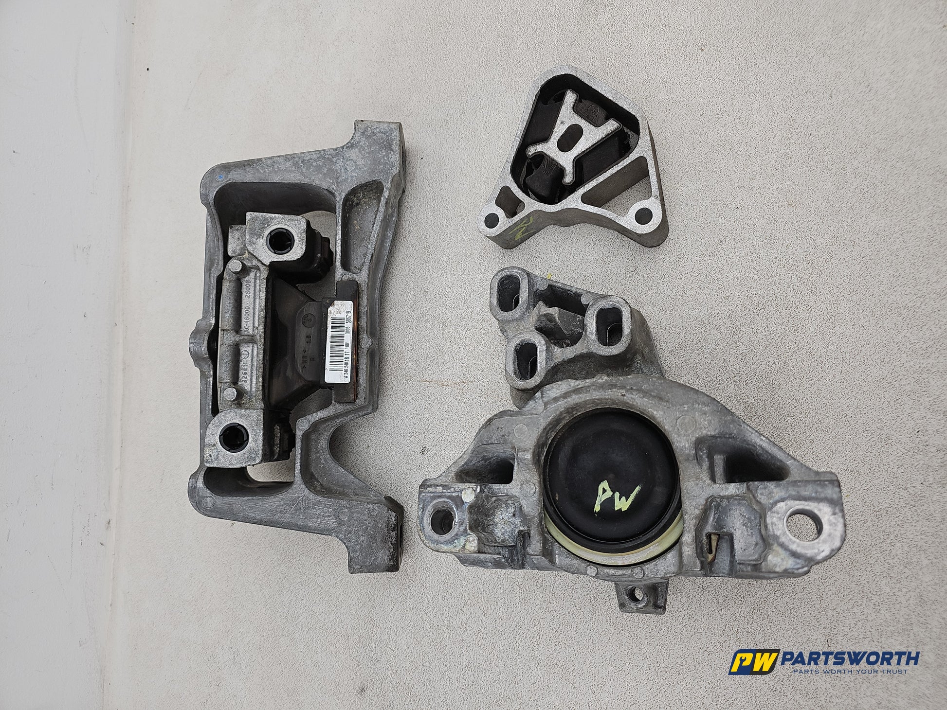Set Of Engine Mounts LH + RH 5