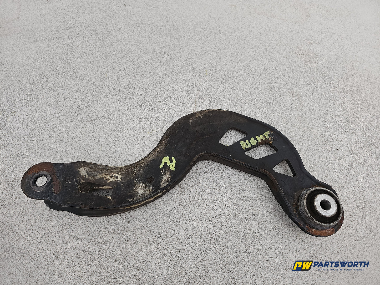 Suspension Arm Rear Wishbone RH 5