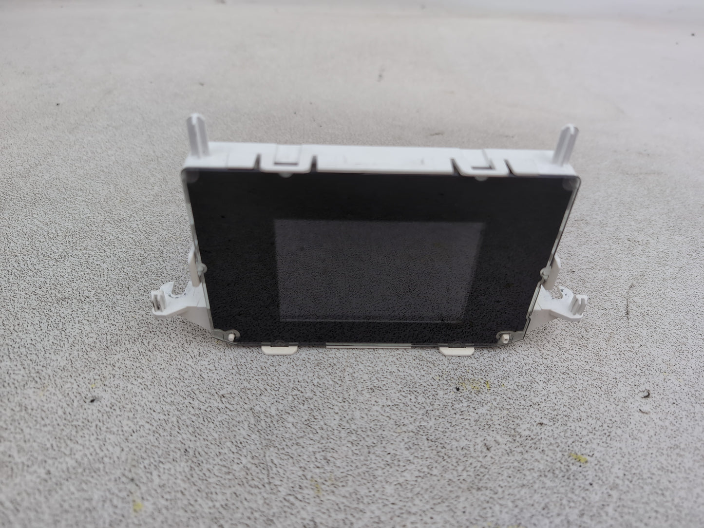 Satellite Navigation Head Unit (SCREEN) 3