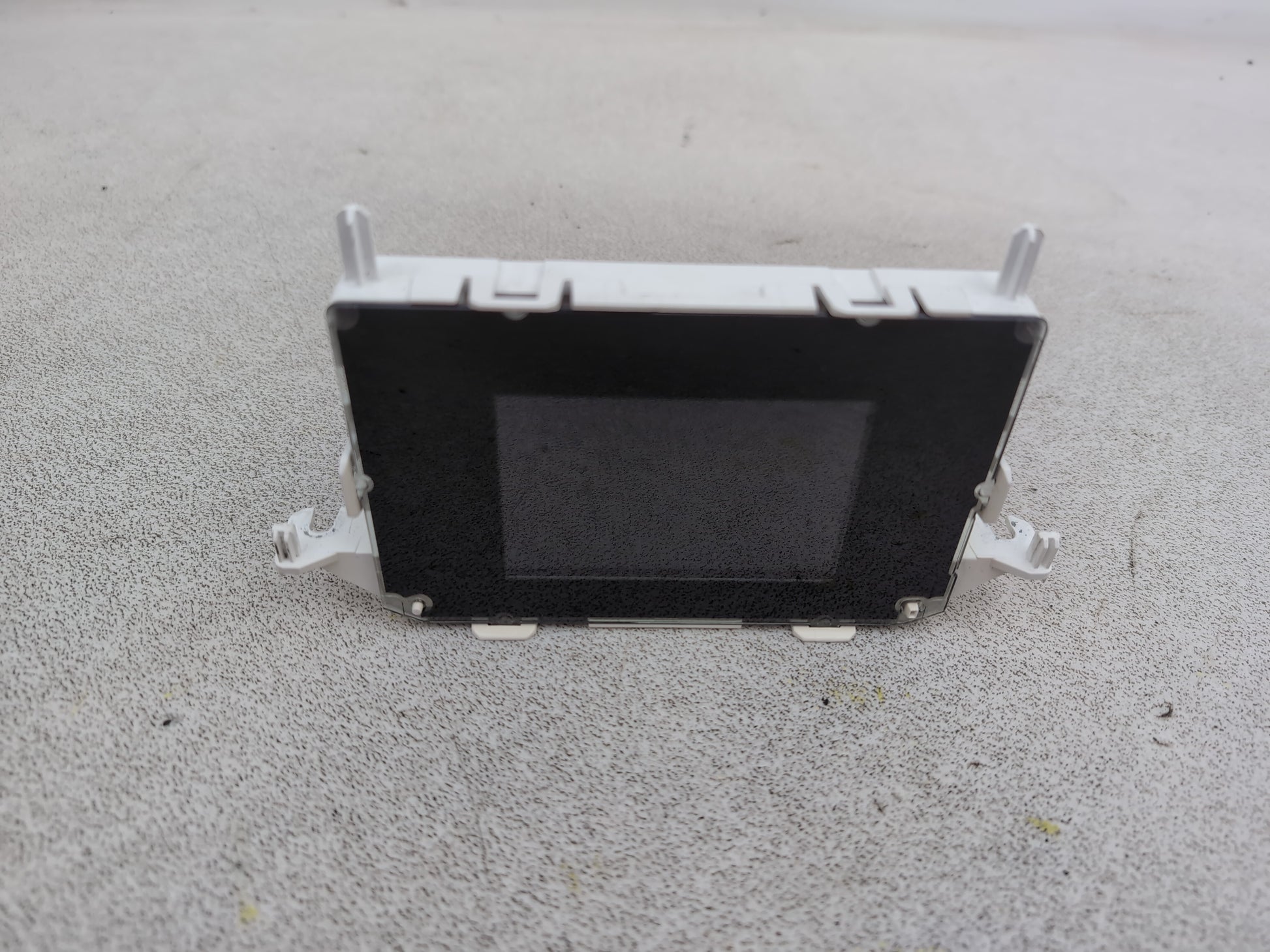 Satellite Navigation Head Unit (SCREEN) 3