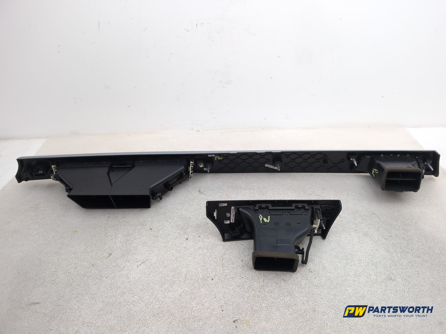 Dashboard Trim With Air Vent  10