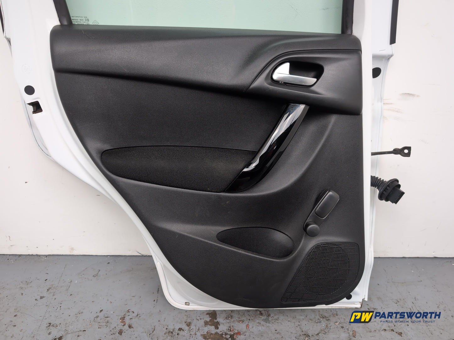 Door Rear LH 11