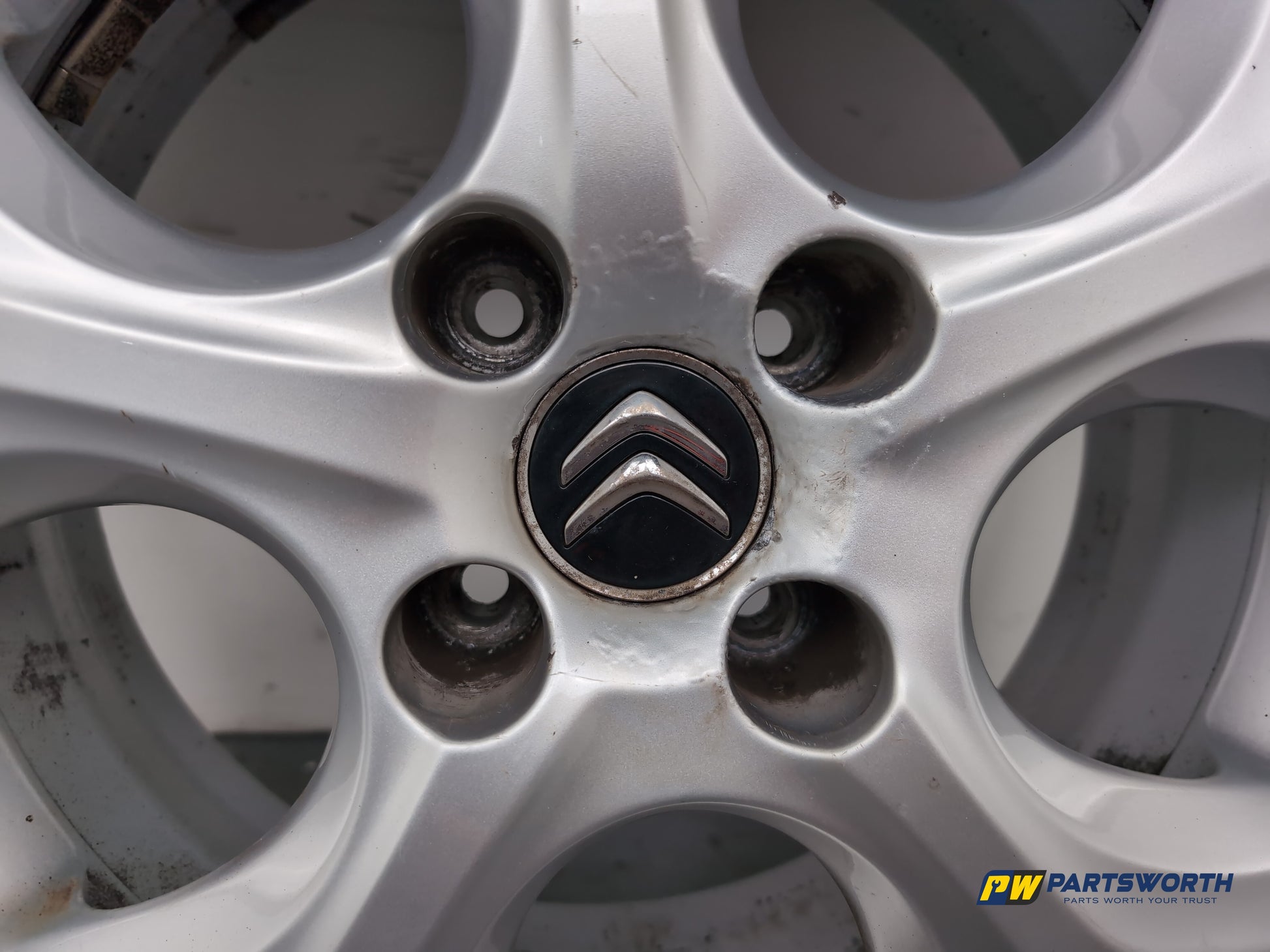 Wheel Road Alloy 5