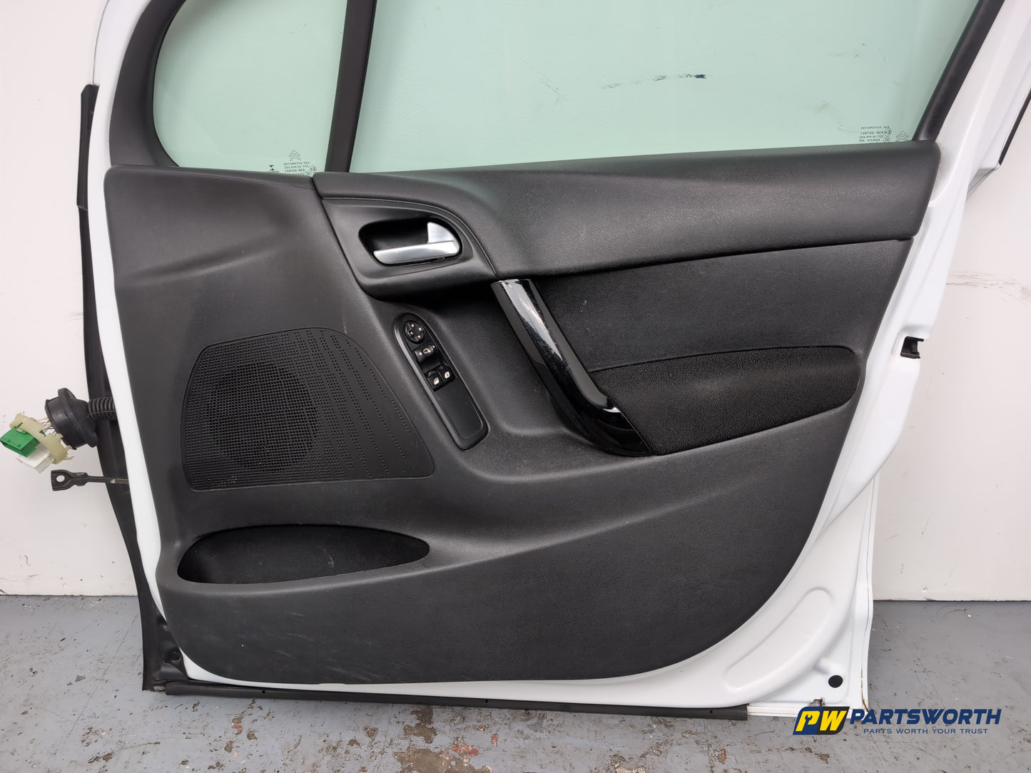 Door Front RH 13
