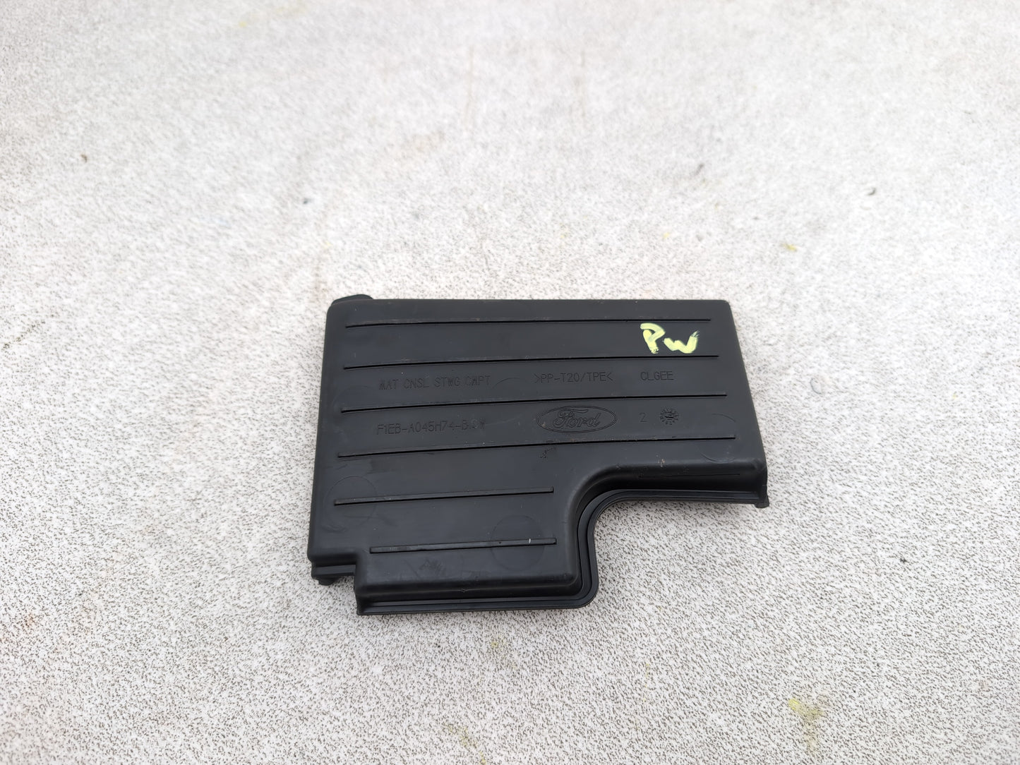 Centre Console Storage Tray 5
