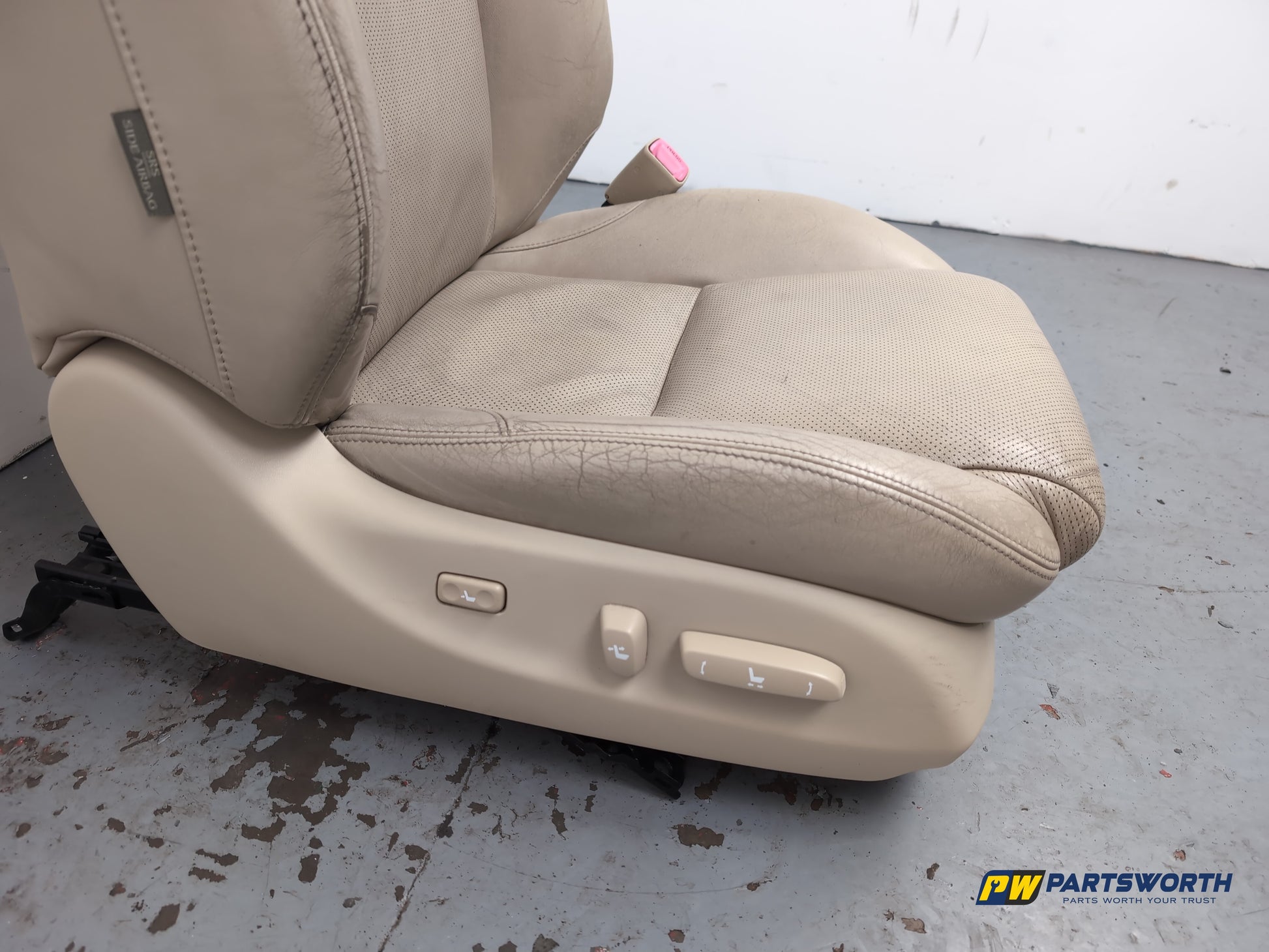 Seat Front LH 5