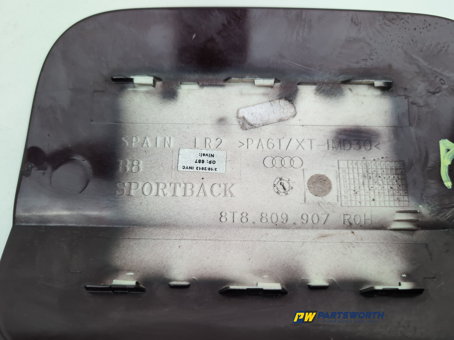 Fuel Filler Flap 3