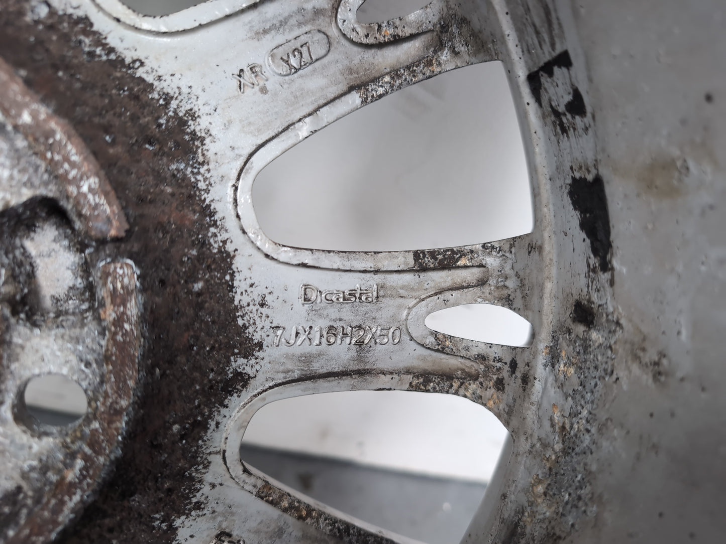 Wheel Road Alloy 11