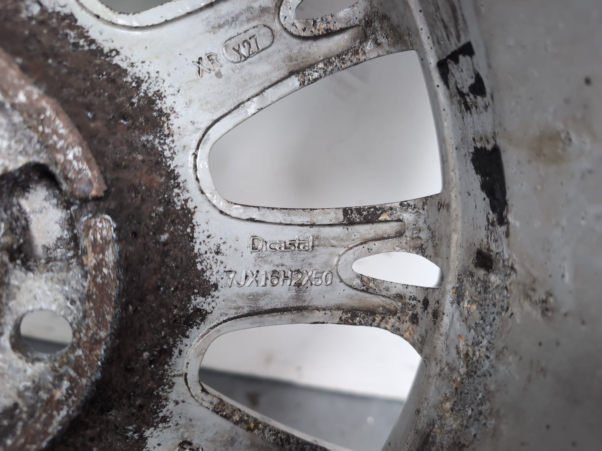 Wheel Road Alloy 11