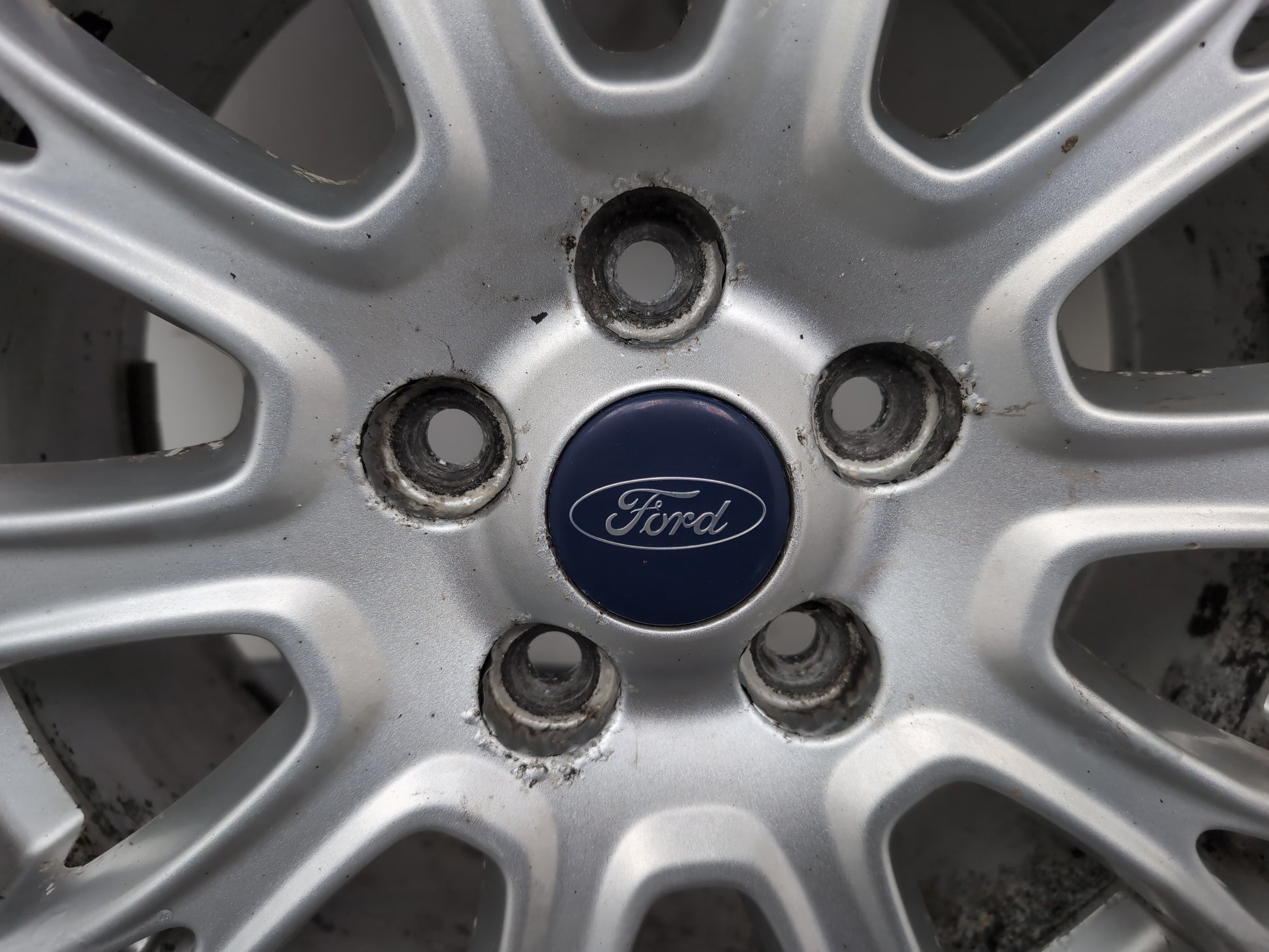 Ford Focus Zetec Tdci Wheel With Tyre 215/55 R16 7jx16h2x50 - photo 5