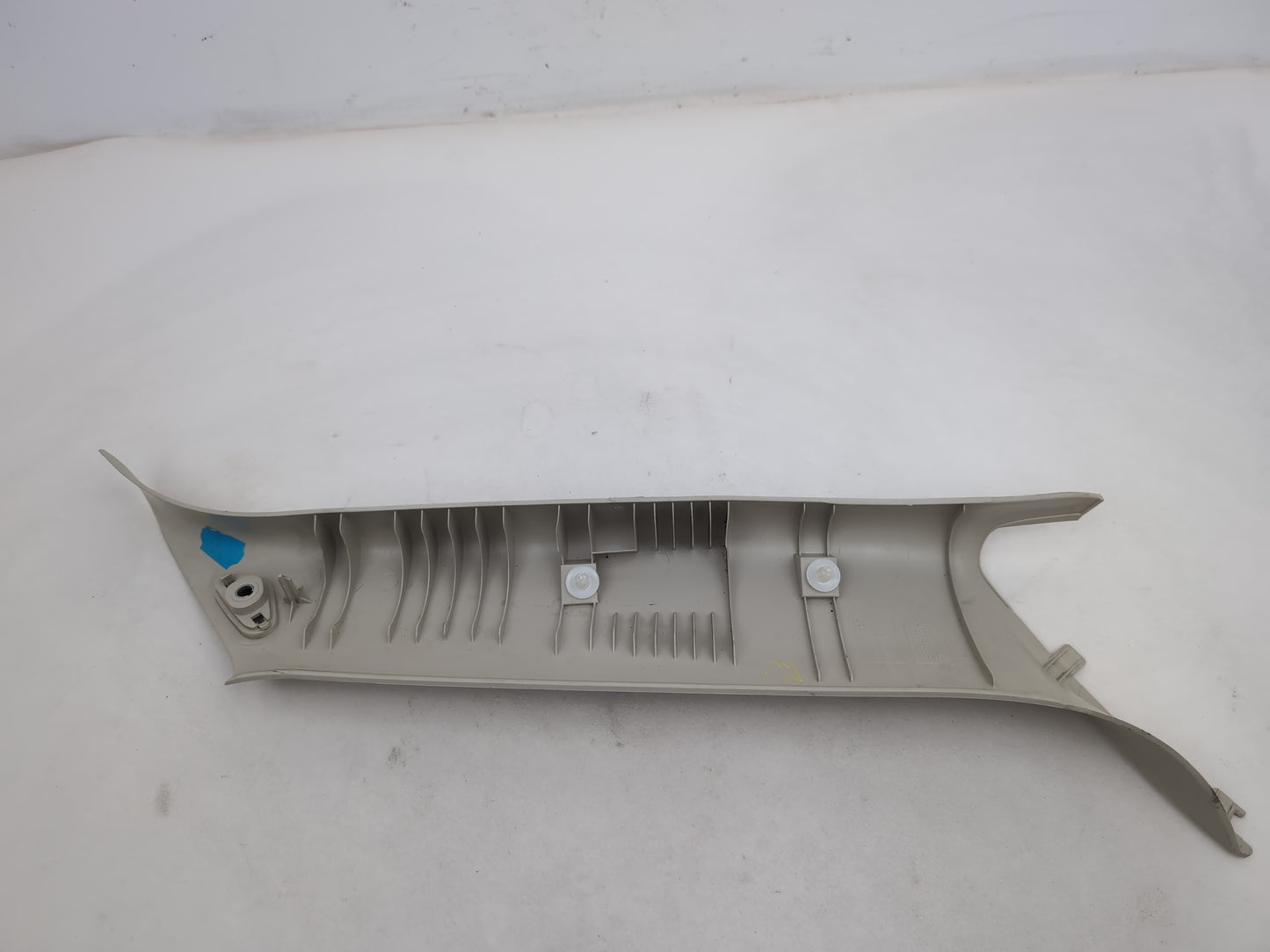 LH A Pillar Trim  5