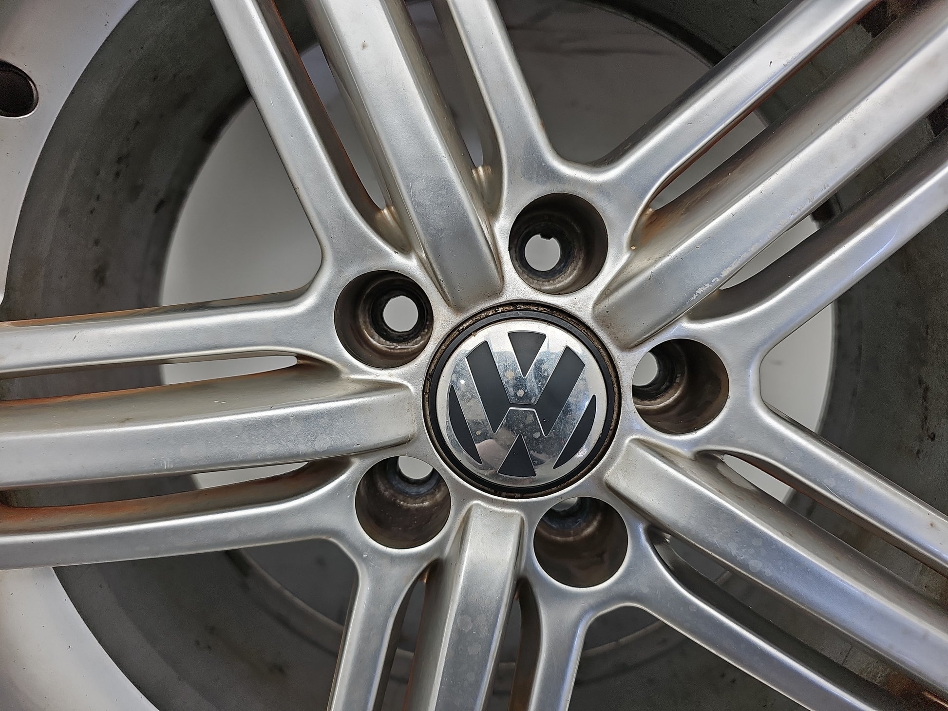 Wheel Road Alloy 5