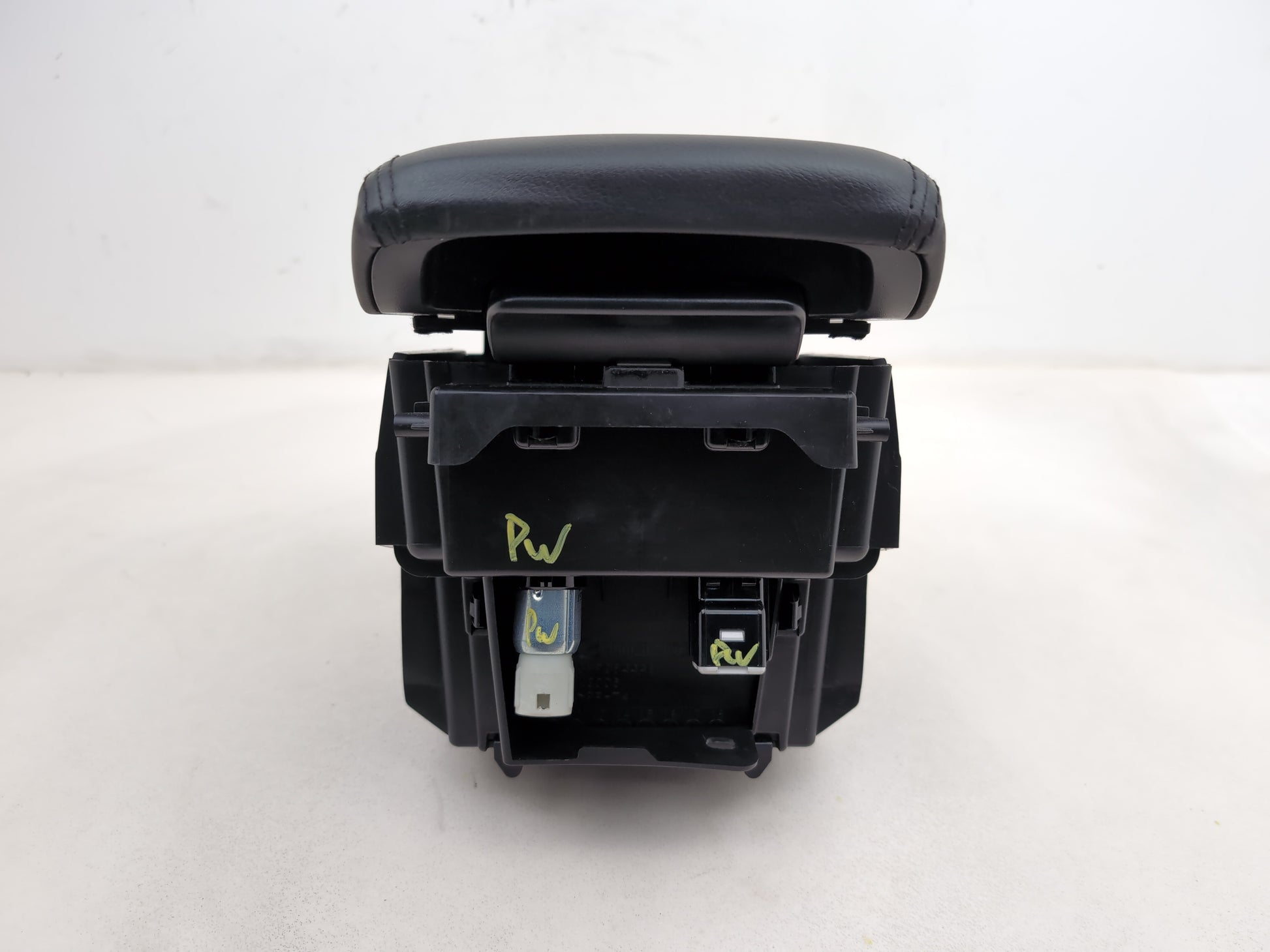 Centre Console Armrest 5