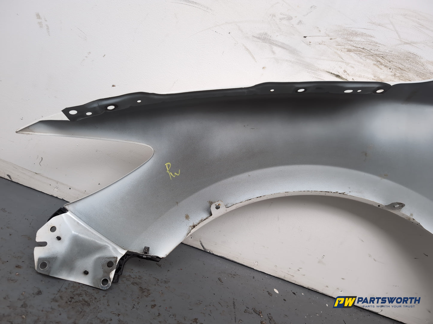 Wing Front RH 7