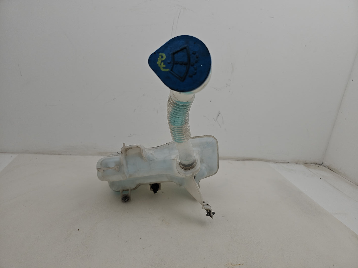 Washer Bottle Windscreen 5