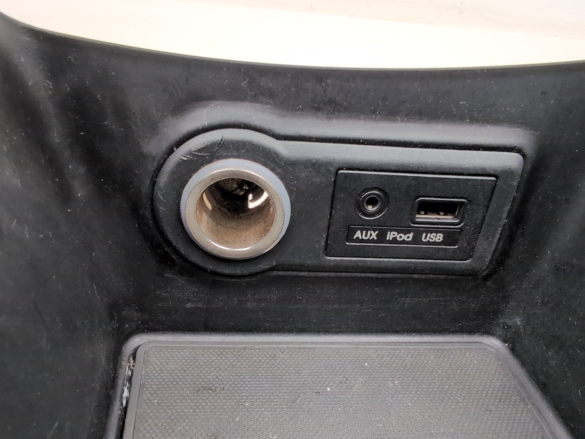 Centre Console Storage Tray 5