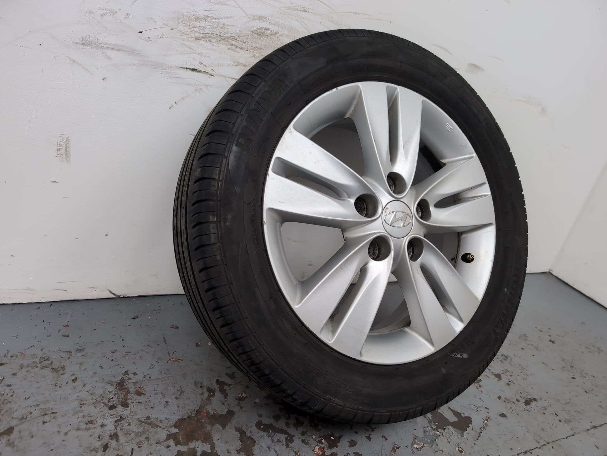 Hyundai Ix20 Style Crdi Wheel With Tyre 205/55 R16 2010-2019 - photo 5
