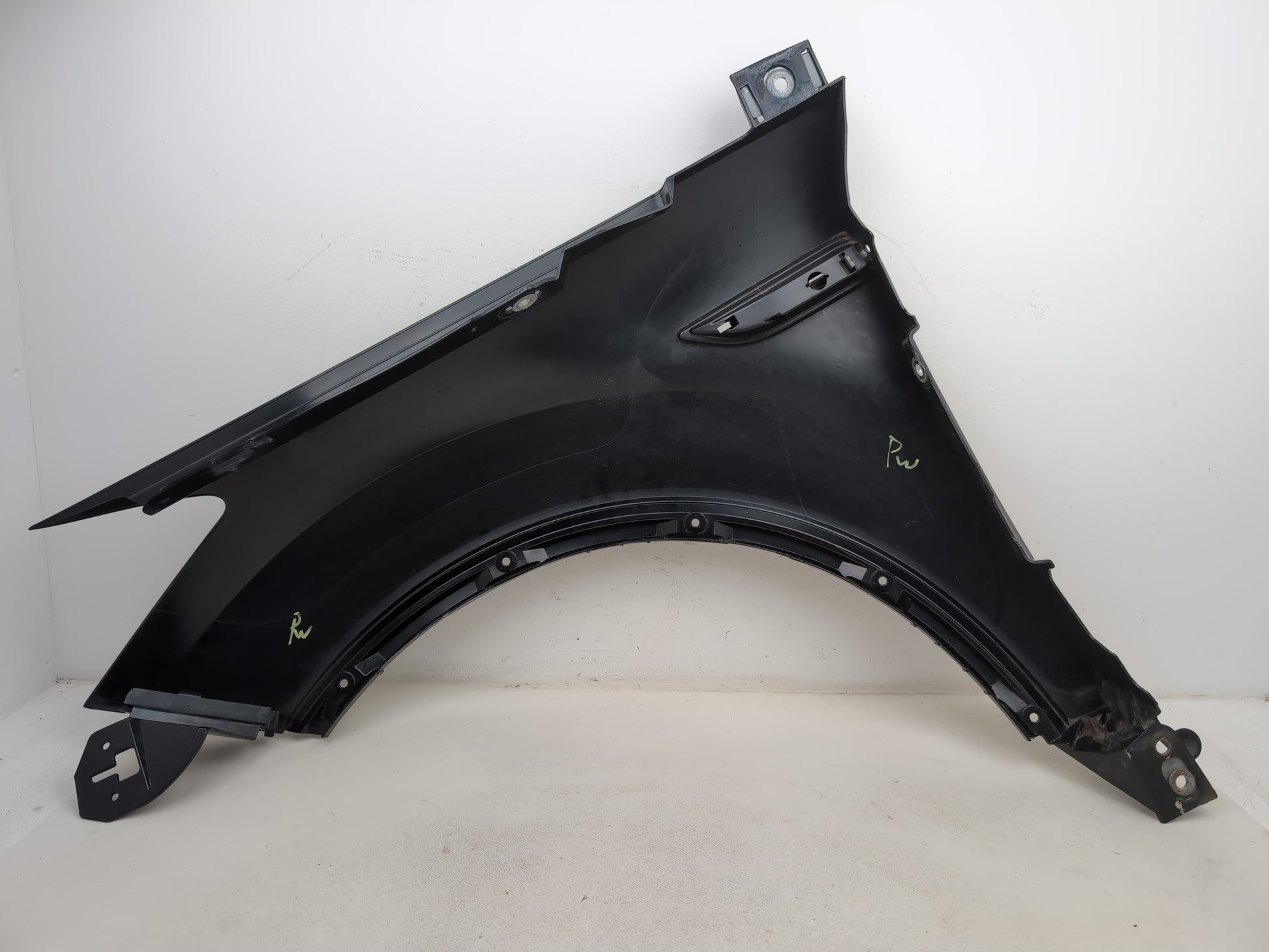 Wing Front RH 5