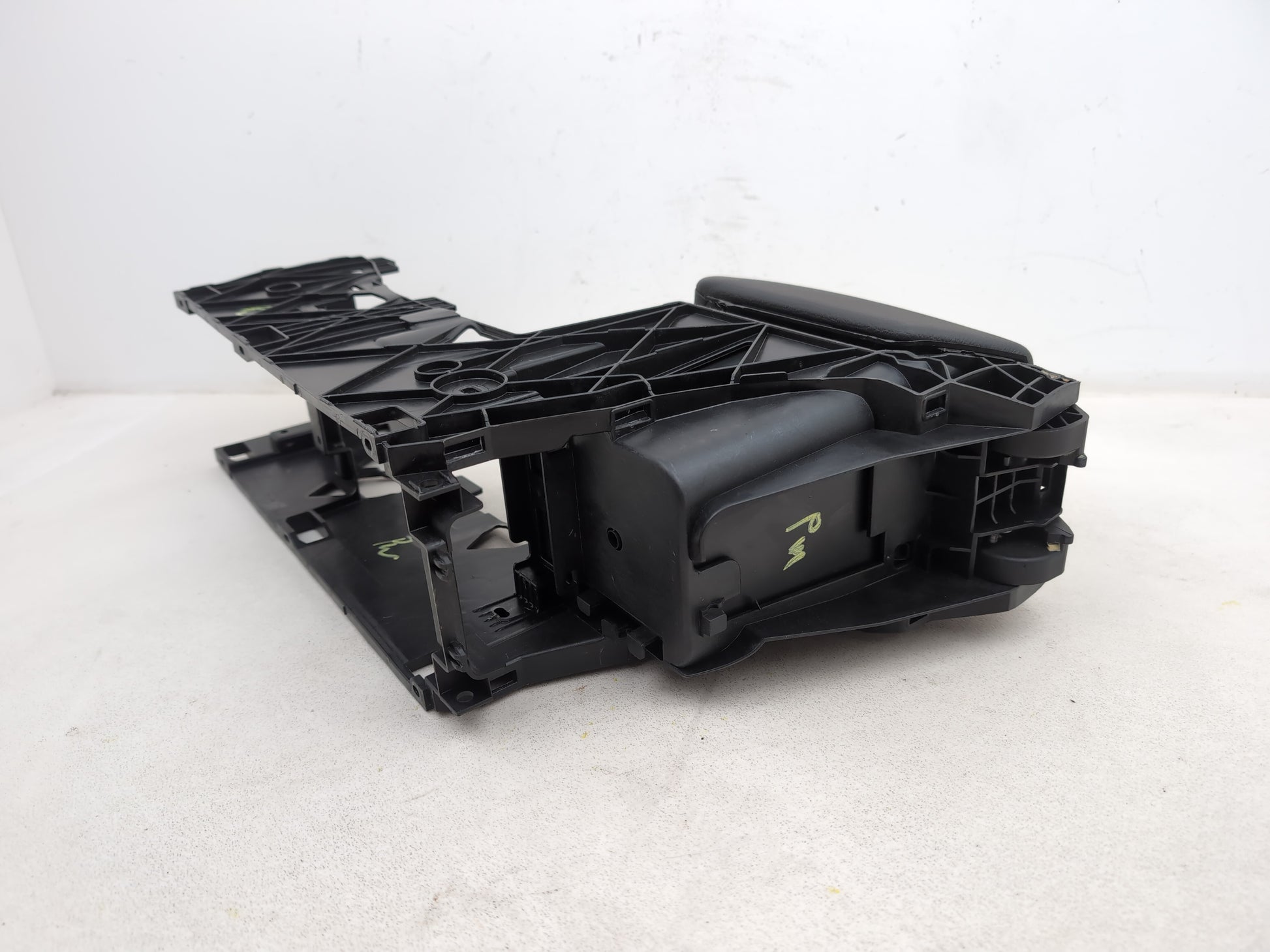 Centre Console Armrest 5