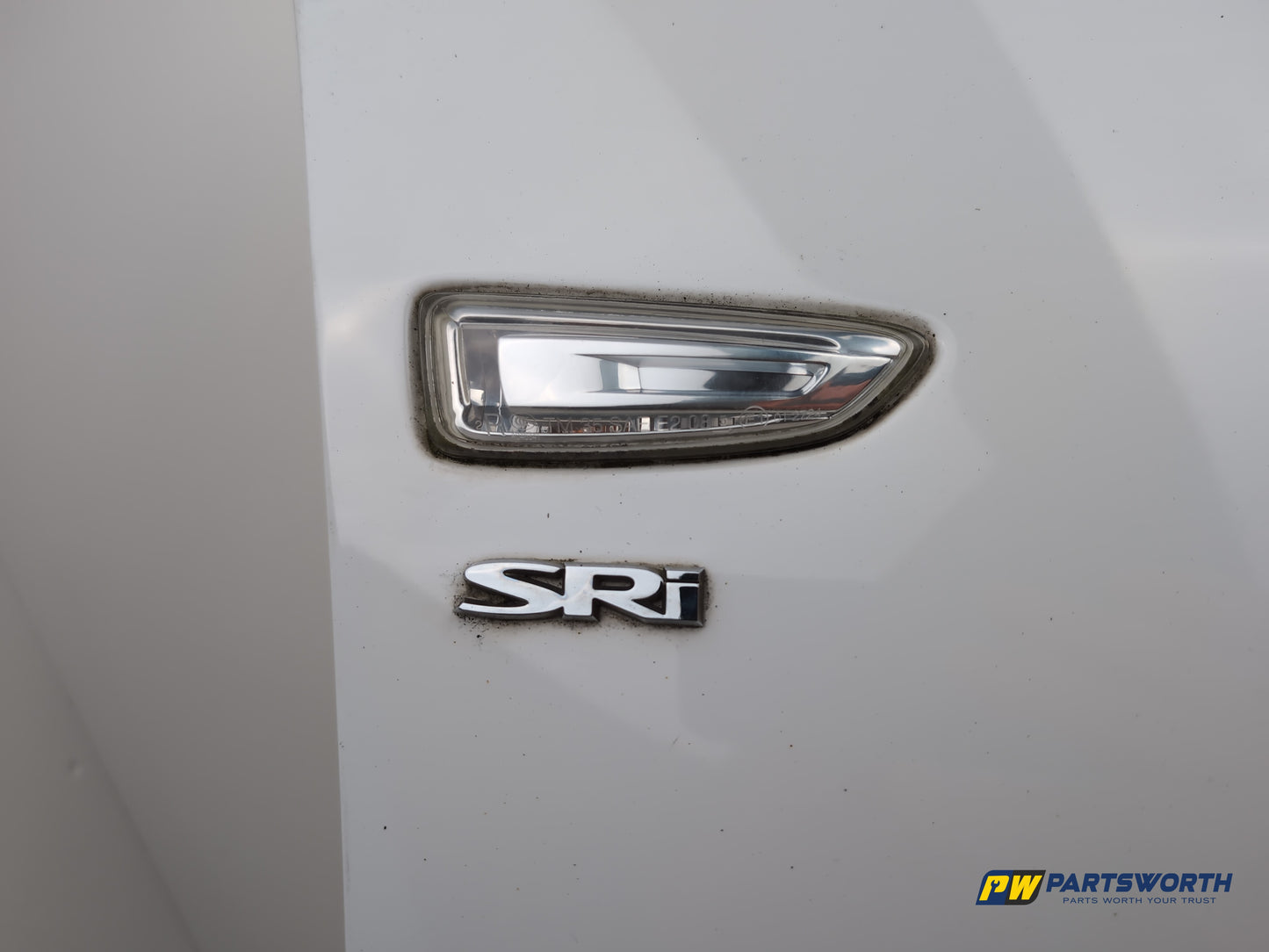 Wing Front RH 5