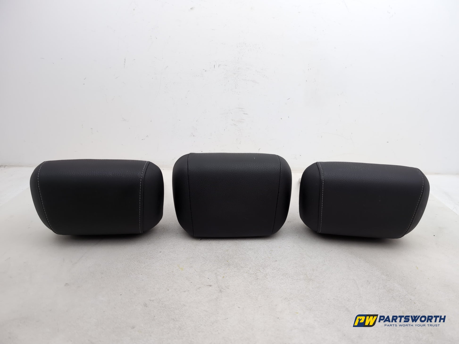 Rear Headrest 5