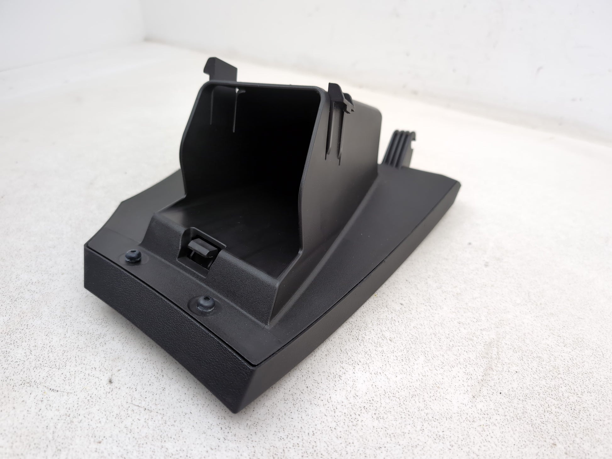 Glove Compartment Assembly 5