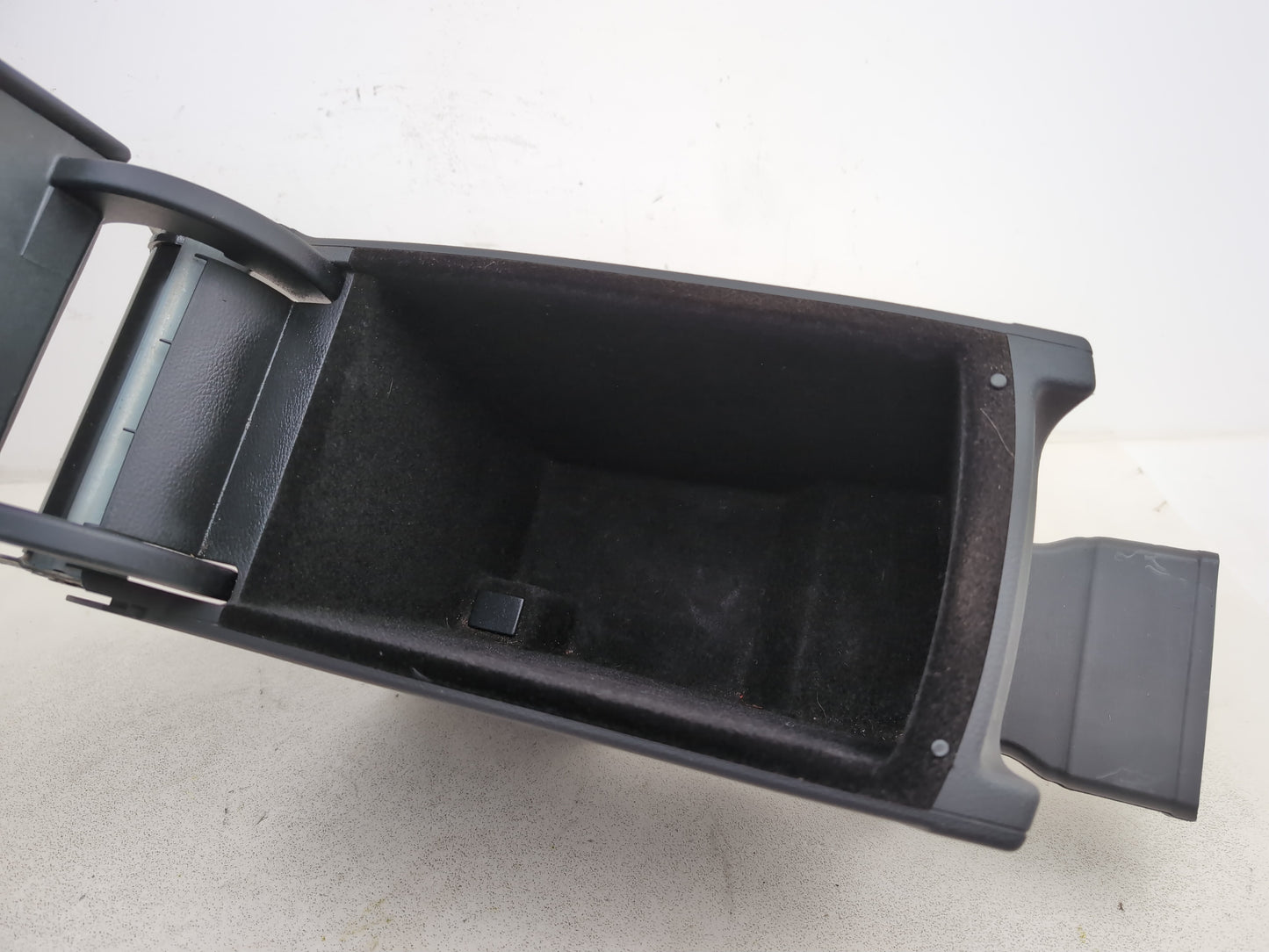 Centre Console Armrest 5