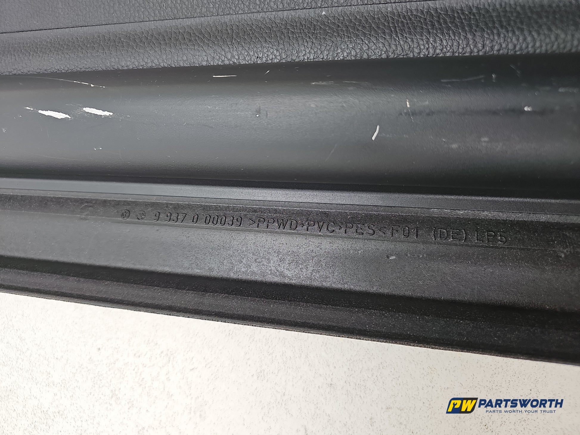 Parcel Shelf 7