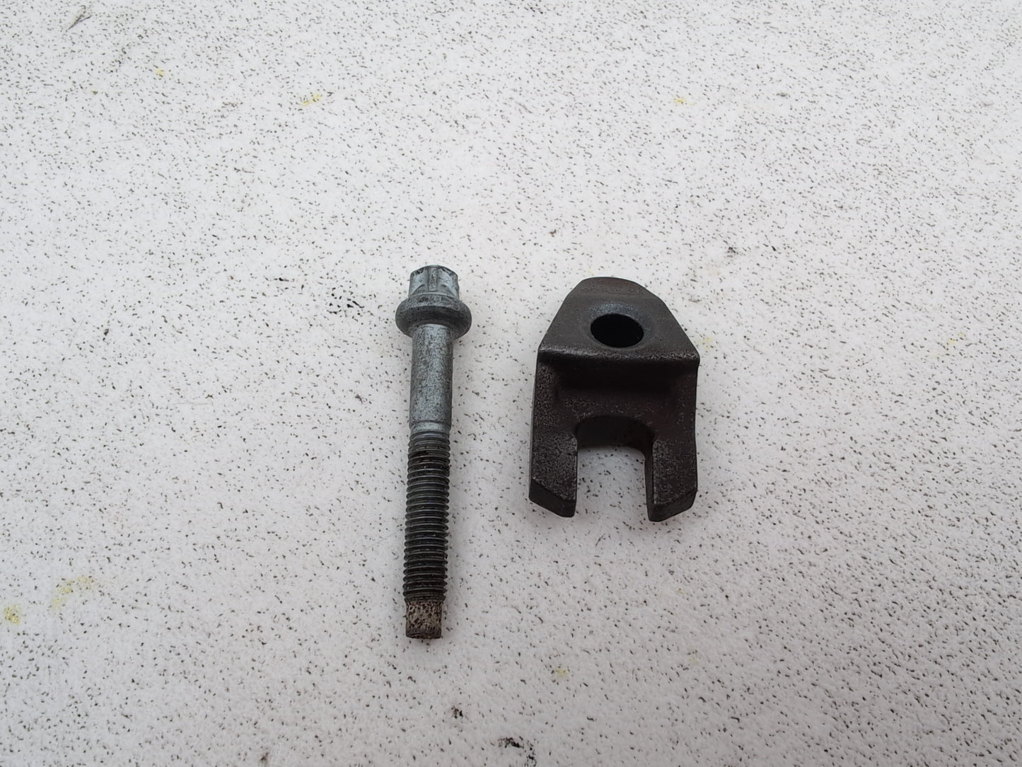 Engine Mounting Bracket 5