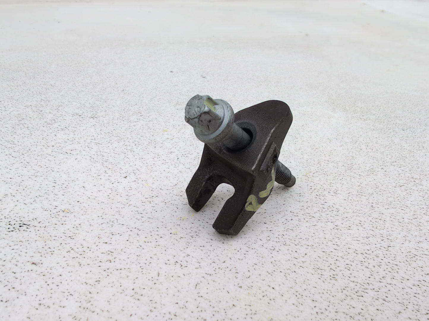 Engine Mounting Bracket 5