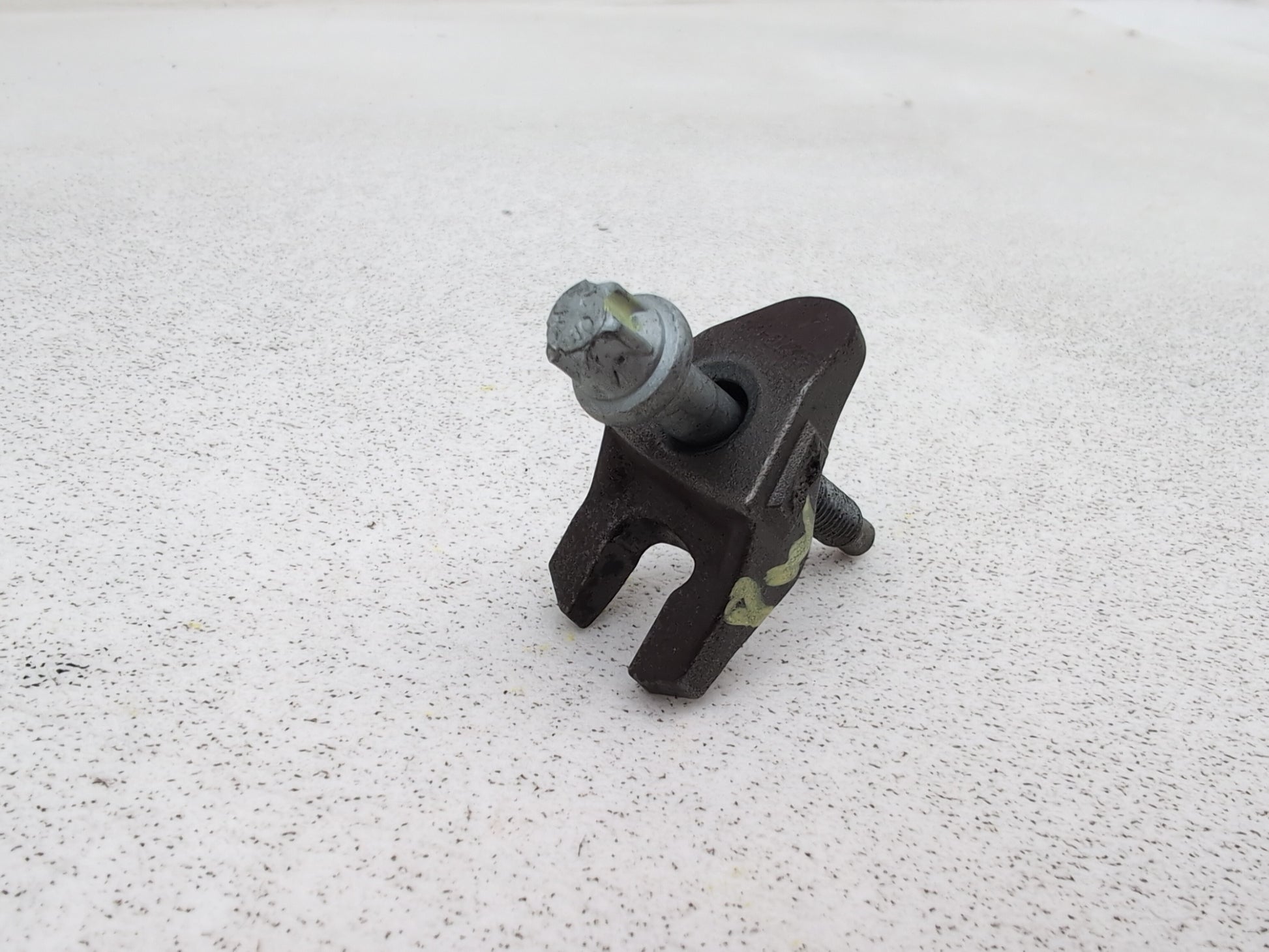 Engine Mounting Bracket 5
