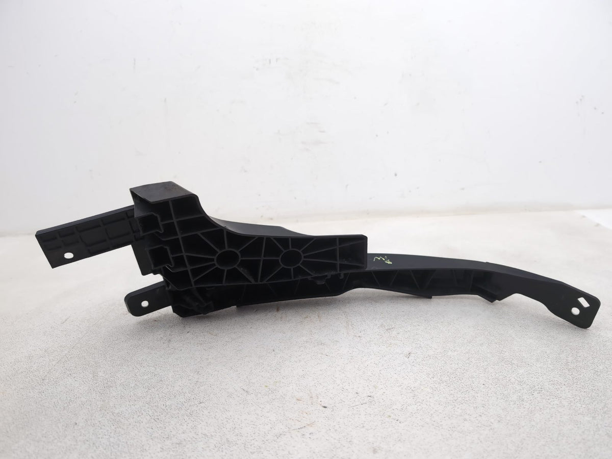 Headlamp Panel Support Bracket LH 5