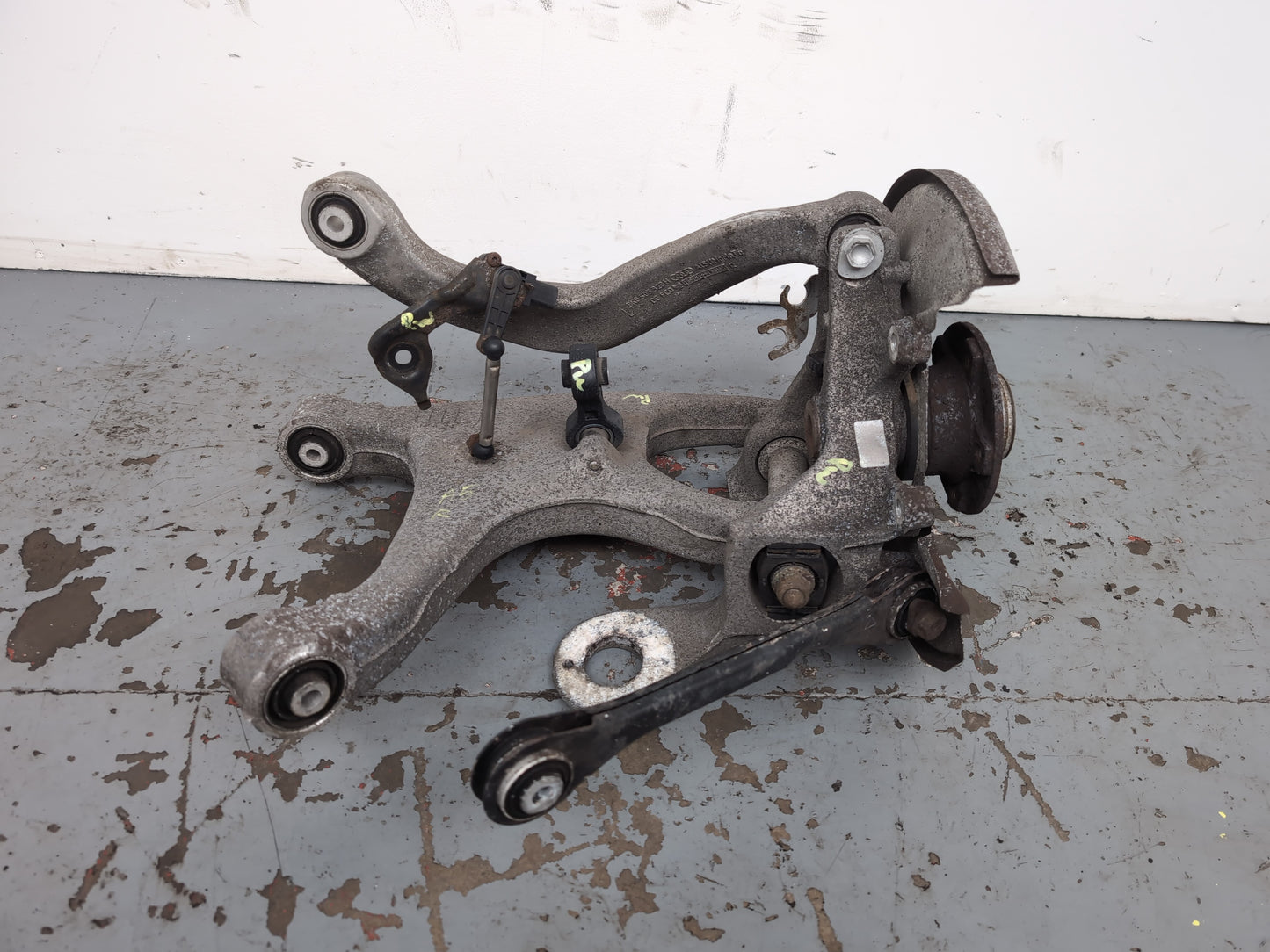 Wheel Hub Rear RH 5