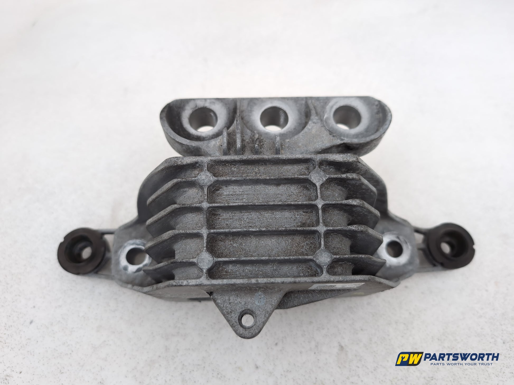 Engine Mounting RH 5