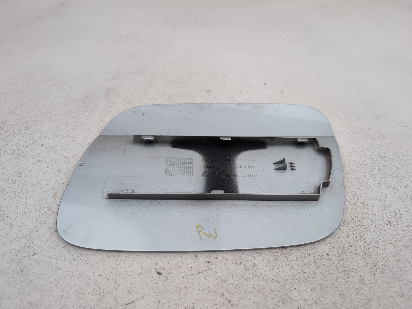 Fuel Filler Flap 5