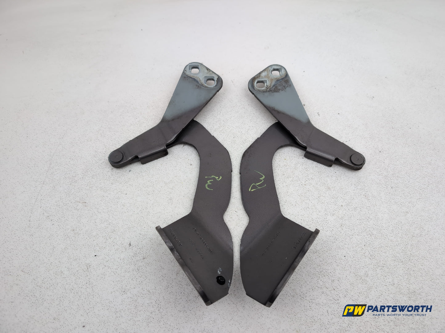 Bonnet Hinge LH 5