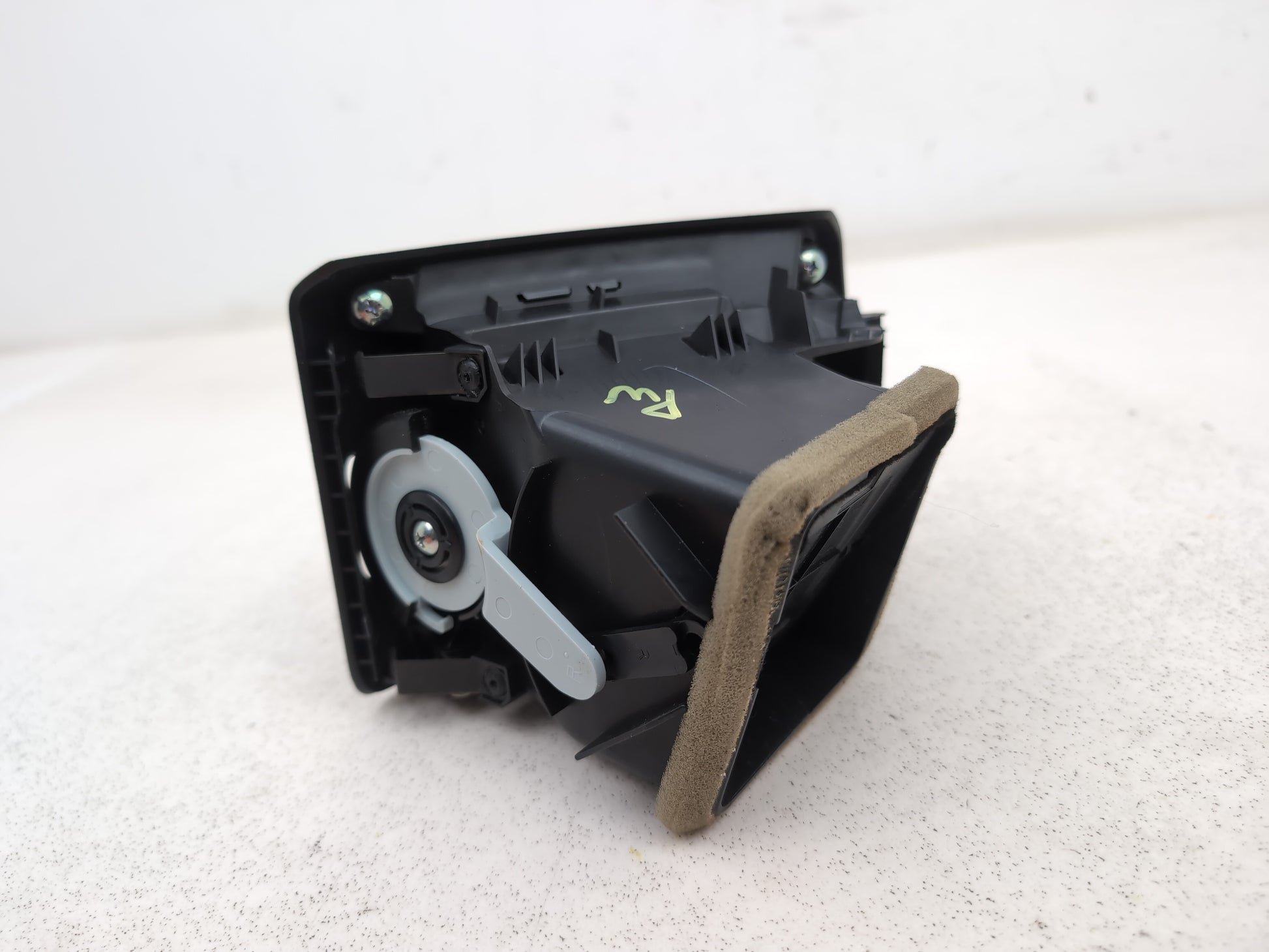 Honda Accord Ex I-Vtec Front Driver Side Air Vent E6165131100 2008-2012 - photo 5